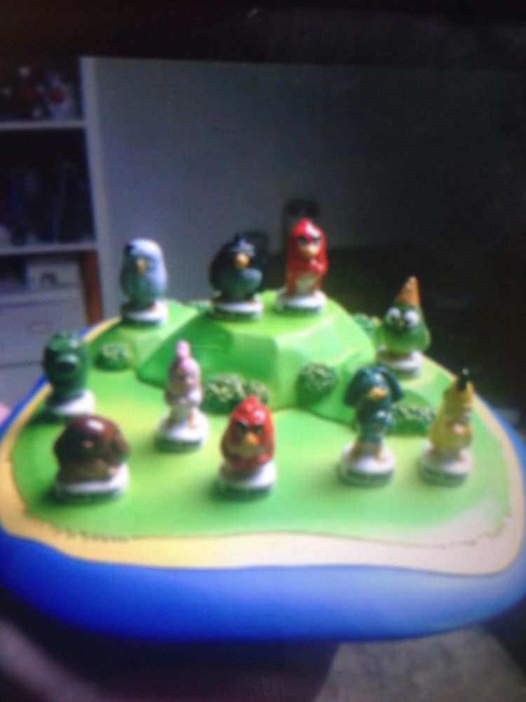 F�ves de Collection des Angry Birds le groupe / Socle 35 Montpellier (34)