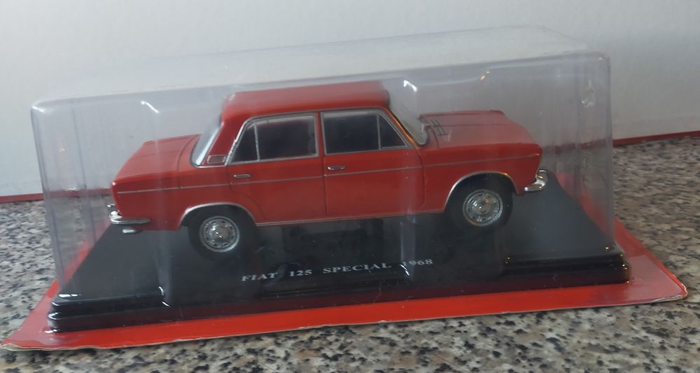 fiat 125 sp�cial 1968 neuve 17.5cm
20 Mirecourt (88)