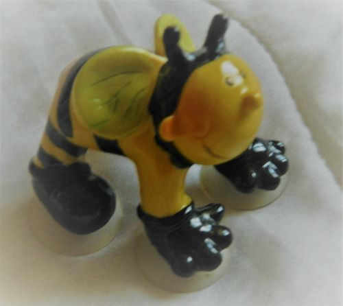 Figurine Abeille � ventouse 1 Villiers (86)