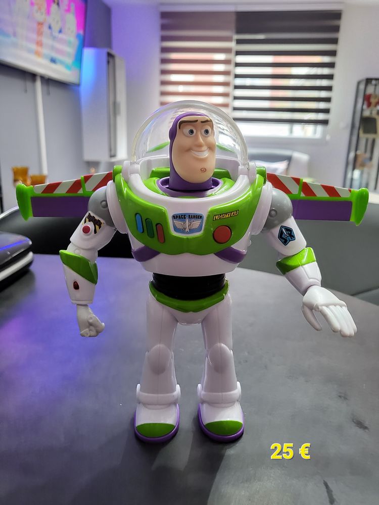 Figurine Buzz l'�clair parlante 25 Metz (57)