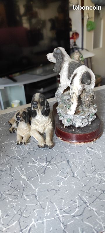 figurine chien de chasse + FEMELLE ET SON CHIOT
0 Mortain (50)