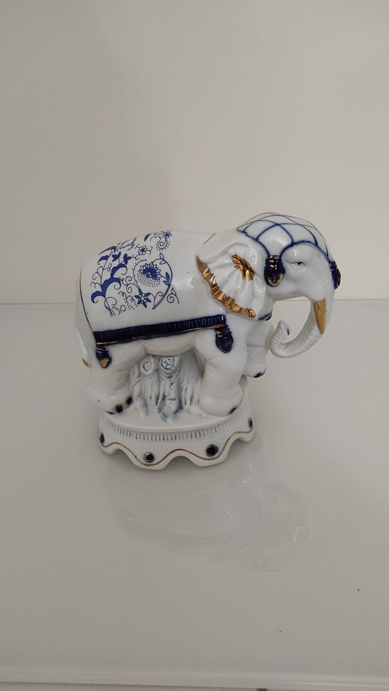 Figurine �l�phant en porcelaine 10 Pantin (93)