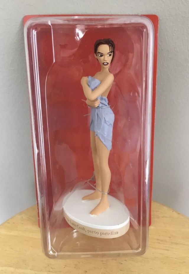 Figurine Lara Croft, Pareo Paradiso, neuve sous blister jamais ouvert, Vintage 8 Auxerre (89)