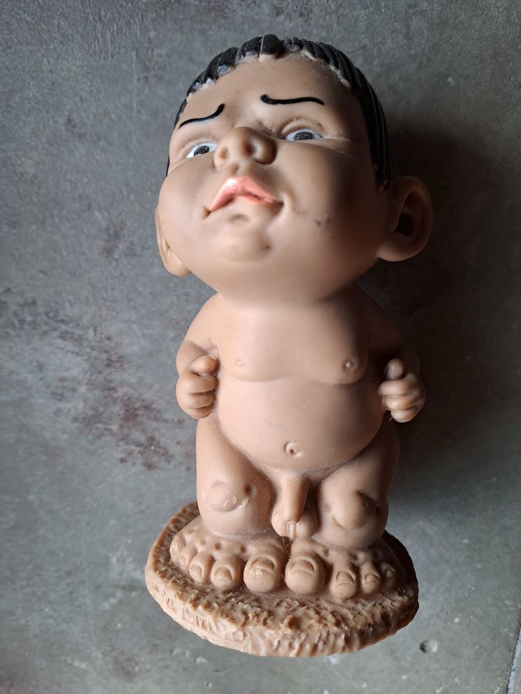figurine poupon 30 Montceaux-l�s-Provins (77)