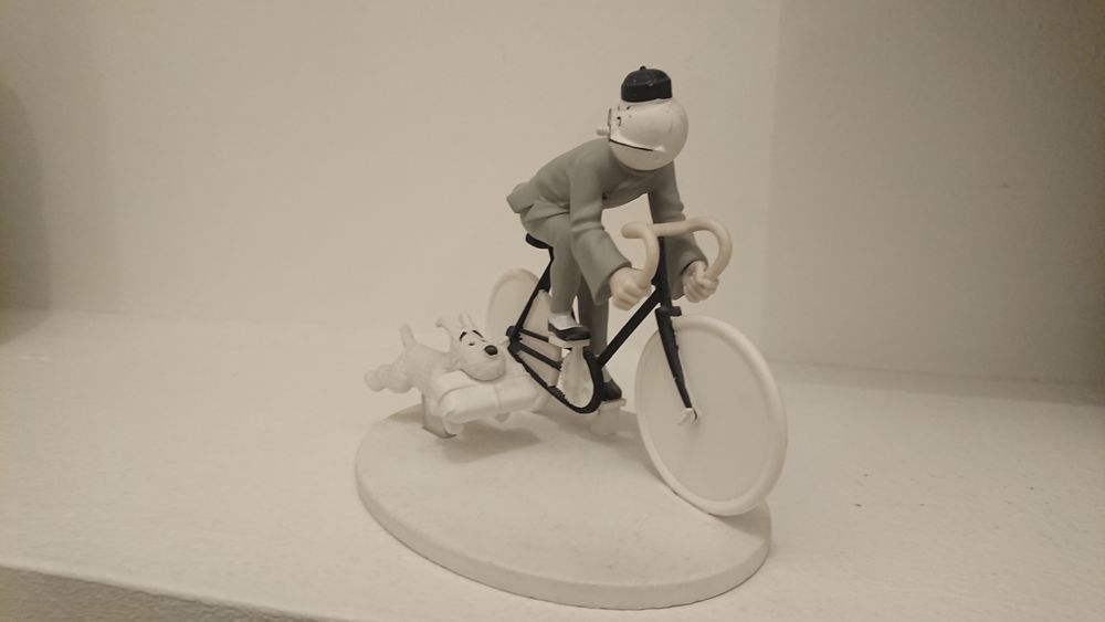 Figurine tintin hors serie avec livret et certificat 45 Ronchin (59)
