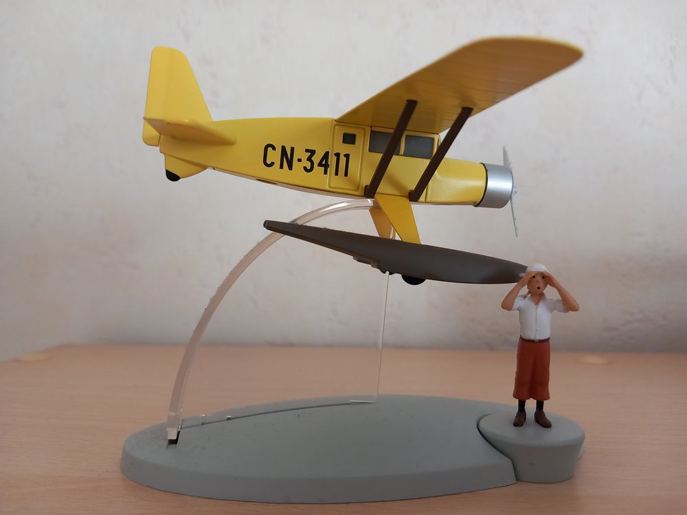 FIGURINE TINTIN 25 �couen (95)
