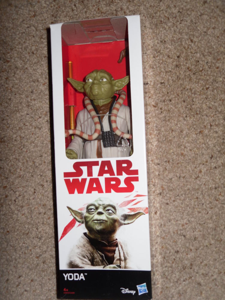 Figurine YODA, Star Wars Disney, Neuf 25,50 cm 23 Neuville-de-Poitou (86)