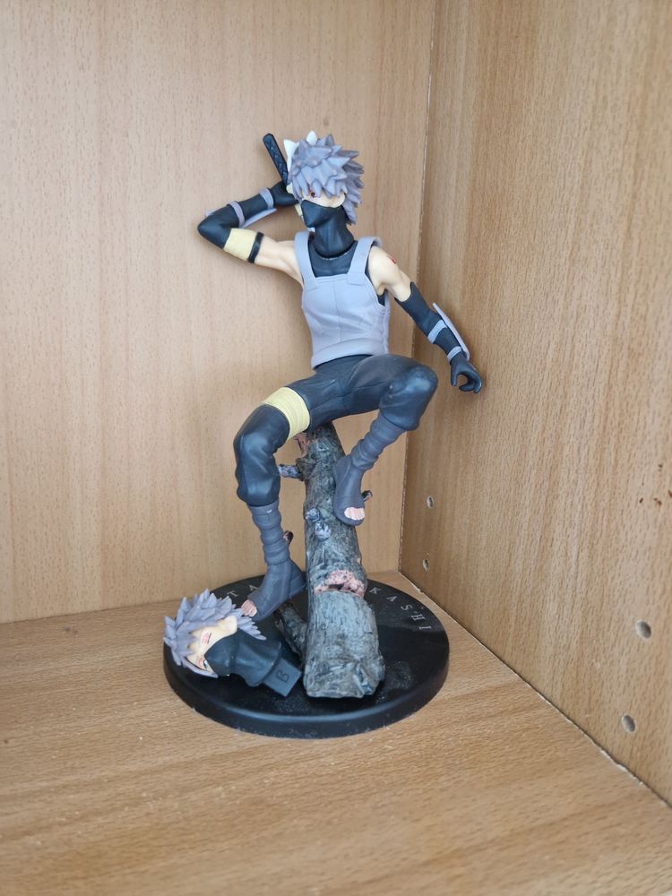 Figurine 60 Lens (62)