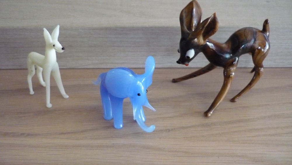 3 Figurines + Cadeaux 20 Brem-sur-Mer (85)