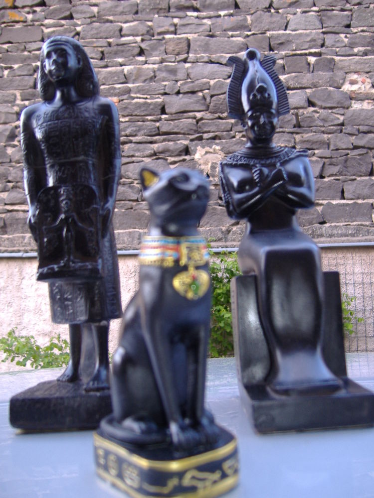 Figurines Egypte Bastet avec boucles (objets H-Q) 50 Clermont-Ferrand (63)