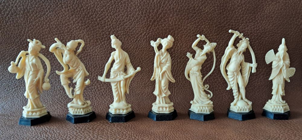 lot de 7 figurines en plastique vintage caf�s Maurice 20 Carnon Plage (34)