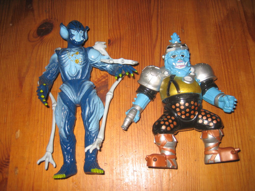 lot 2 figurines �POWER RANGERS evil aliens grand format 1993 20 C�zy (89)