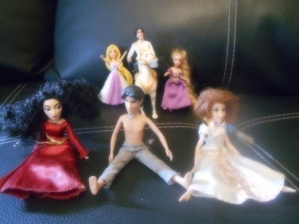 FIGURINES RAIPONCE    RAPUNZEL   10 Villeurbanne (69)