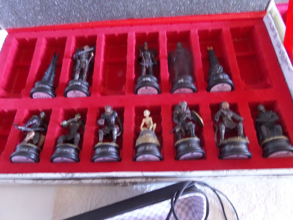 figurines LE SEIGNEUR DES ANNEAUX 15 Lyon 8 (69)