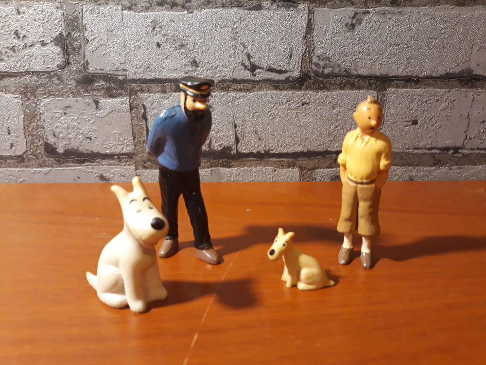 Lot Figurines Tintin Lu (série1) Lu  25 Épinal (88)