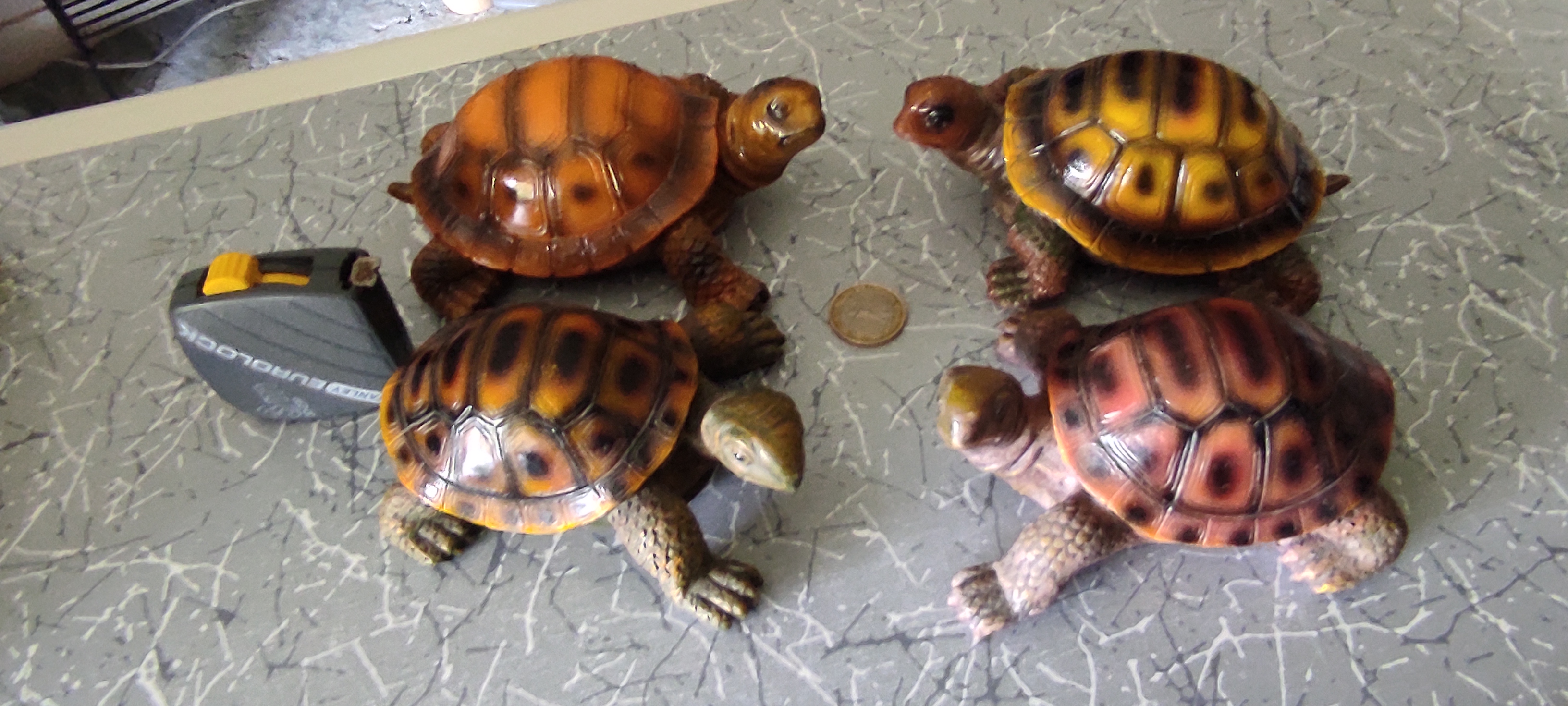 LOT DE 4 FIGURINES TORTUES
POUR DECORER OU TERRARIUM 8 Mortain (50)