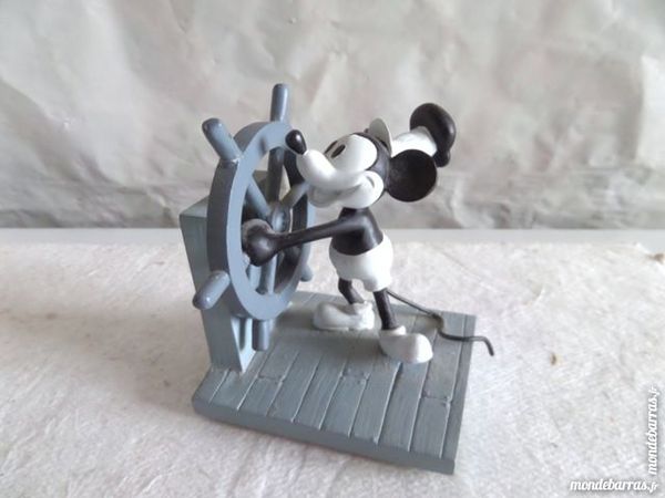 figurines  WARNER BROS 9 Lyon 8 (69)