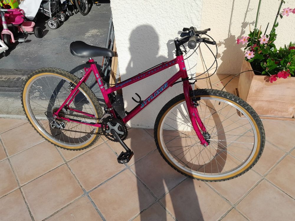 VTT FILLE 26 POUCES
VENDU. 0 Montigny-le-Bretonneux (78)