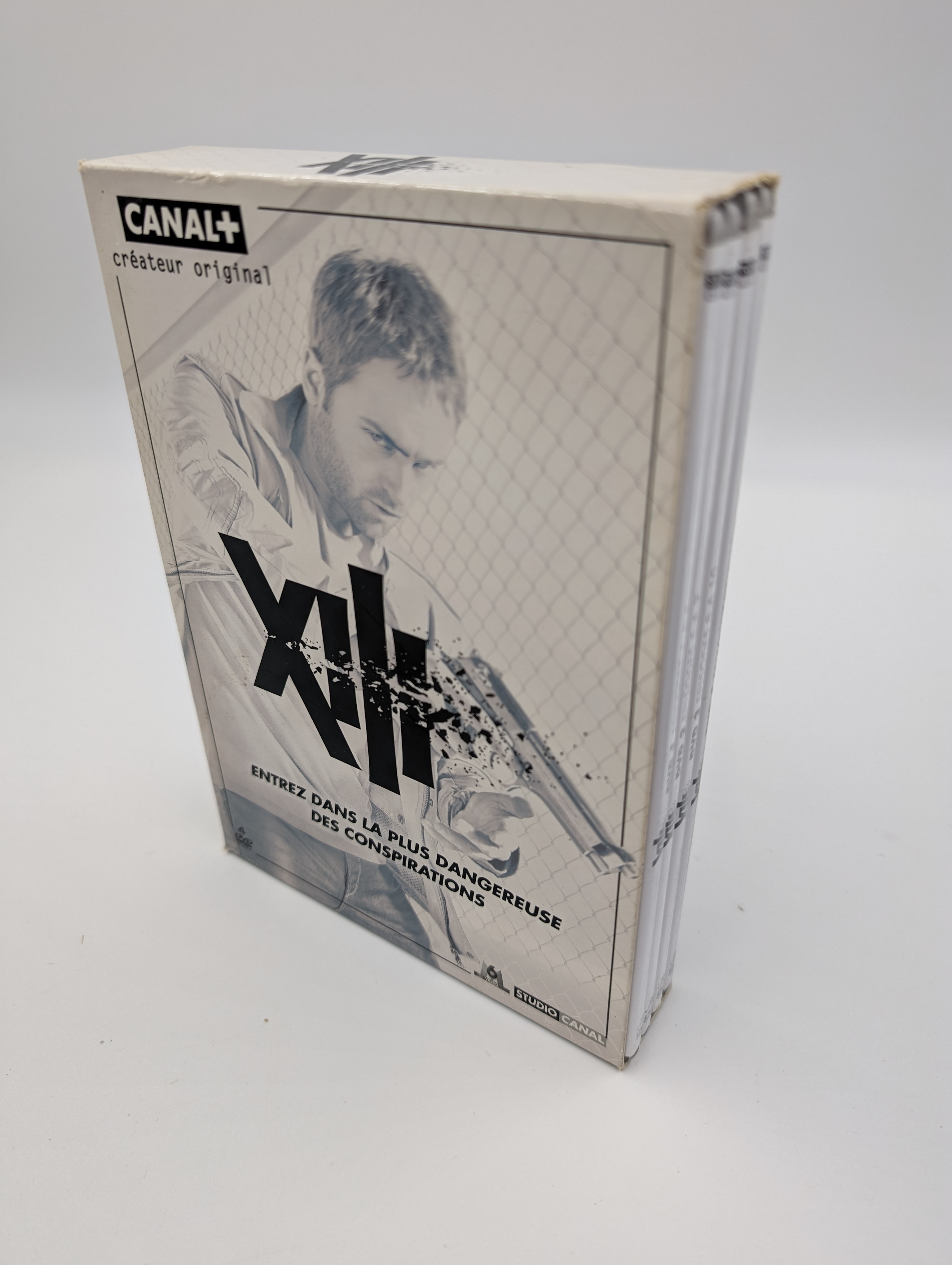 Film DVD Coffret XIII en boite 6 Vulbens (74)