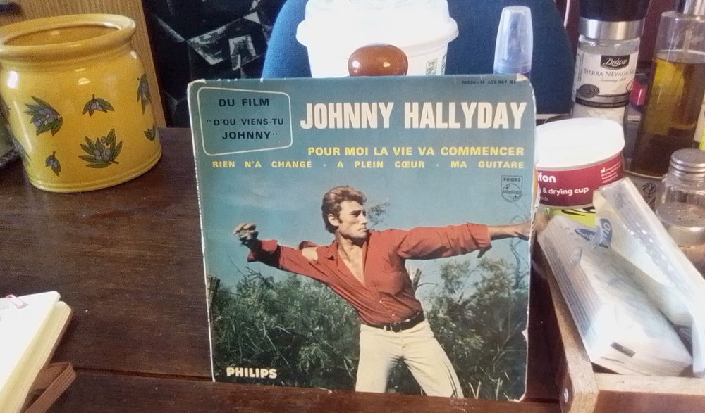 du FILM  D'OU  VIENS -TU JOHNNY 0 Le Vaudreuil (27)