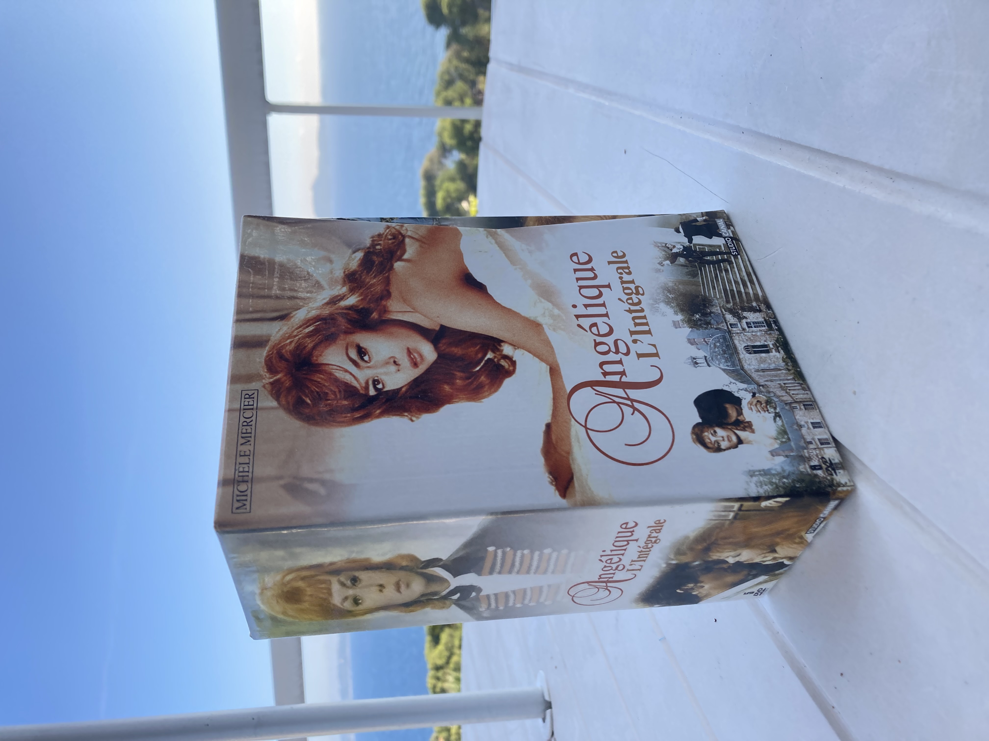 CD film. 10 Carqueiranne (83)