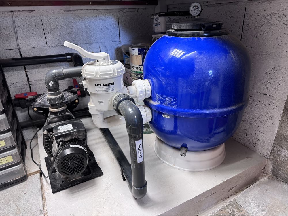 FILTRE A SABLE ET POMPE DE FILTRATION 650 Le Teich (33)
