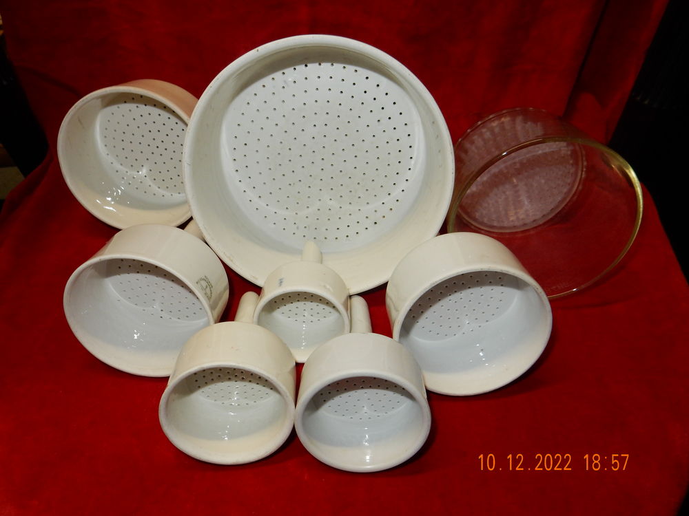 filtres pour labo en c�ramique (7) et verre (1) 70 Ruelisheim (68)