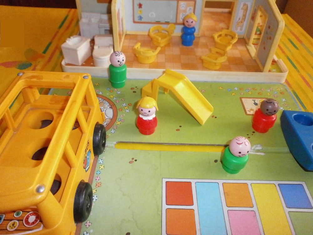 FISHER PRICE ECOLE MATERNELLE Little People 1978 réf 929 30 Ste Cecile (62)