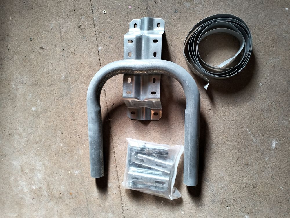 Fixation de parabole sur chemin�e 35 Nantes (44)