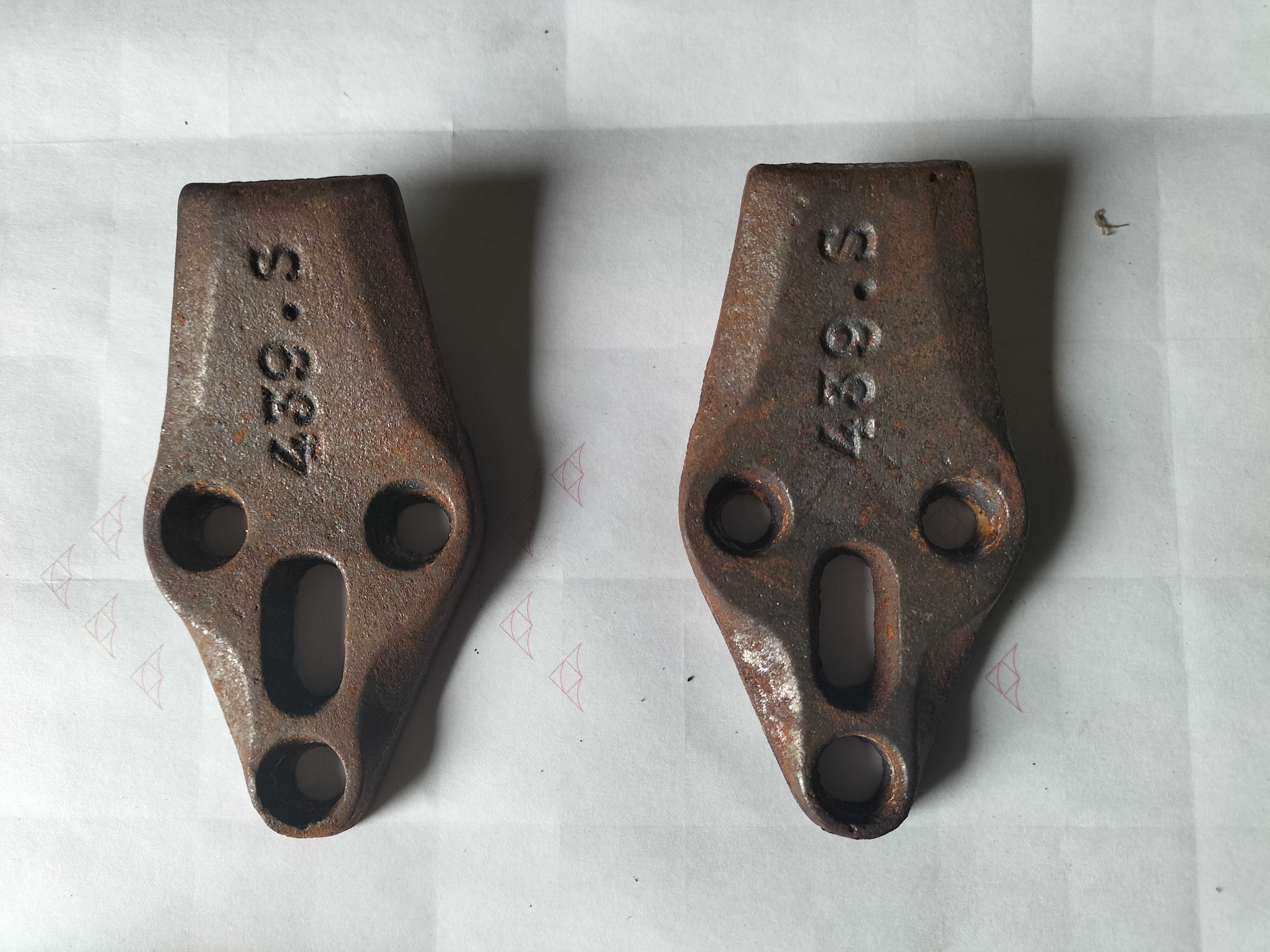 fixations lavabo ancien mod�le 15 Le Mont-Saint-Michel (50)