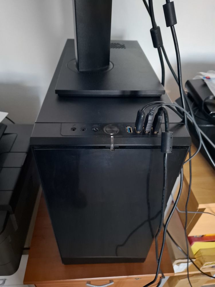 PC fixe gaming + �cran LED et p�riph�riques - bon �tat 400 La Chapelle-Saint-Luc (10)