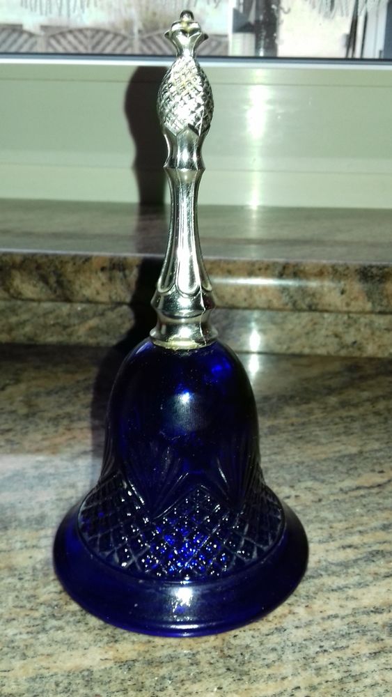 flacon cloche avon 10 Wittenheim (68)