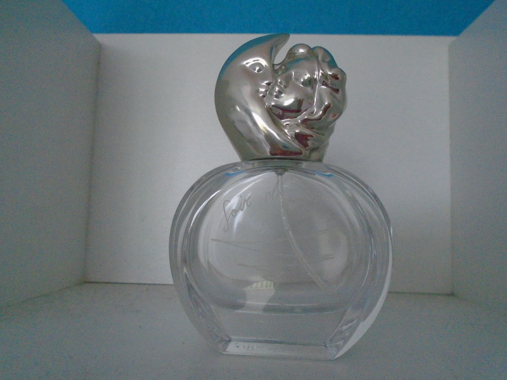 Flacon de parfum SISLEY 5 Langoat (22)