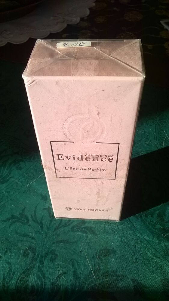 flacon eau de parfum yves rocher 50ml 20euros 20 Autun (71)