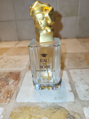 Flacon de parfum 15 Paris 10 (75)