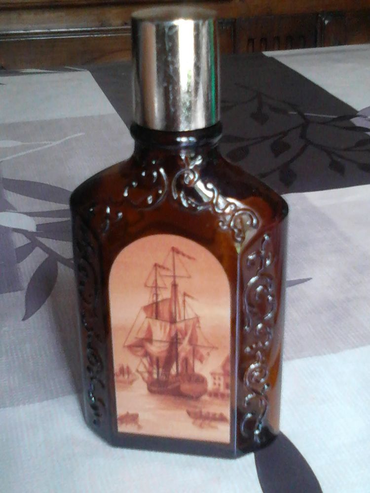 Flacon vide collection avon 8 Avermes (03)