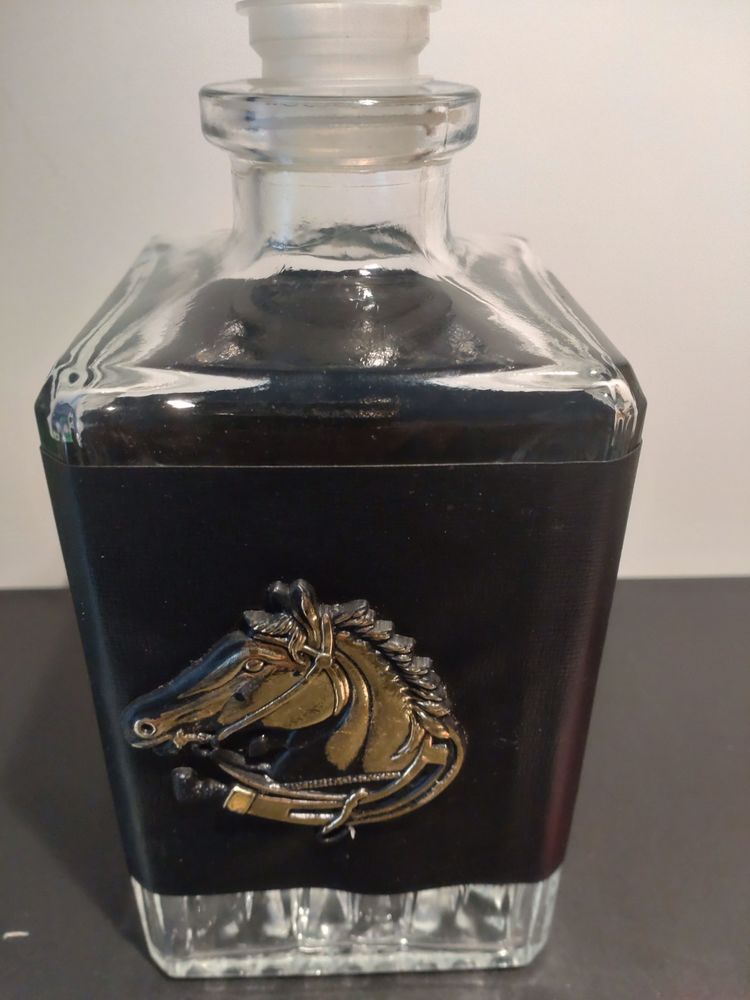 Flacon a whisky
15 Laval (53)