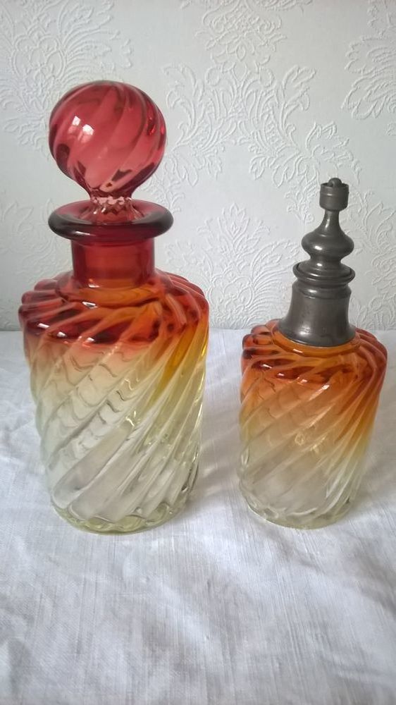 Lot de 2 flacons en cristal de Baccarat (mod�le Bambou) 95 Marseille 7 (13)
