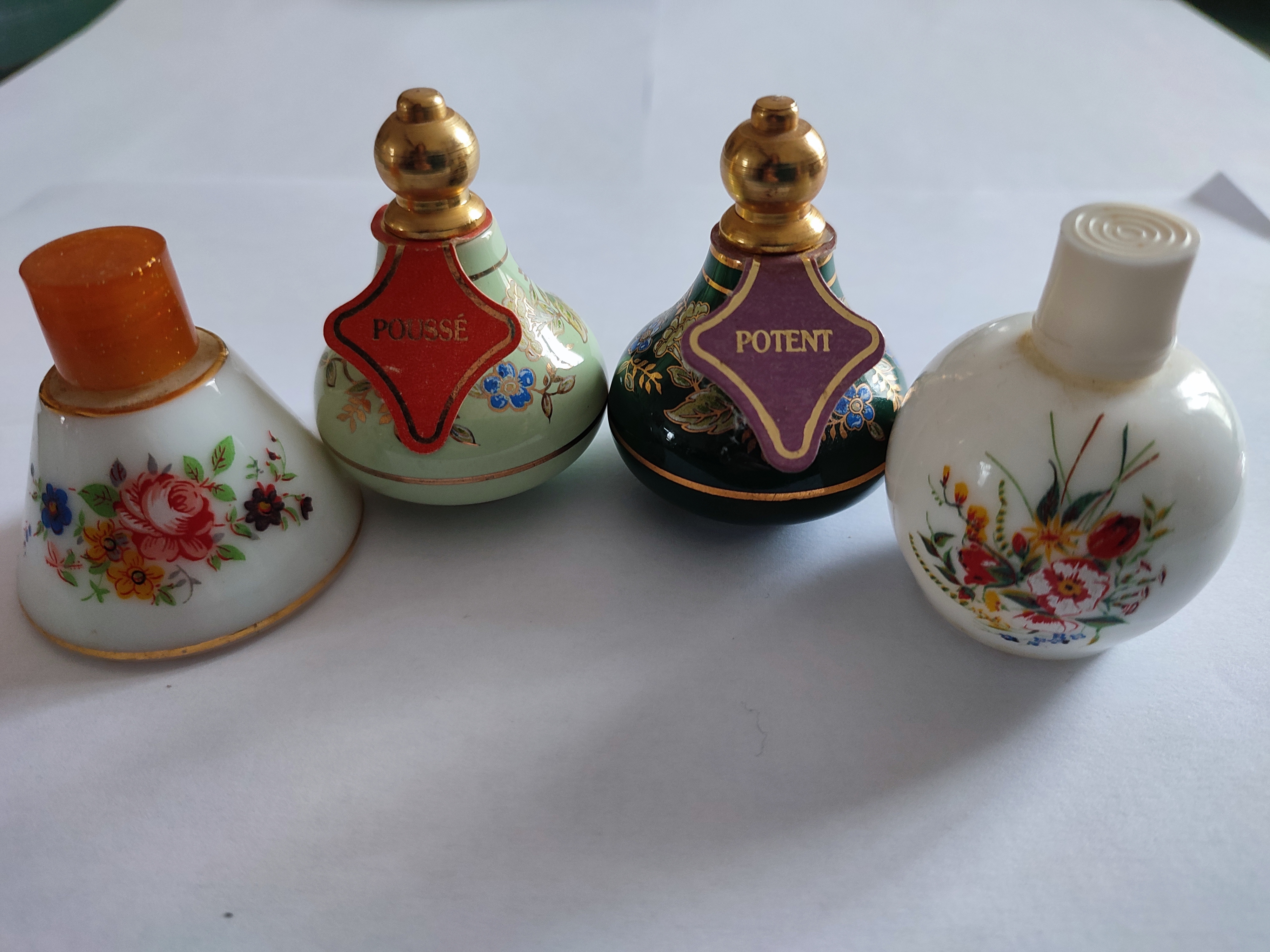 Flacons de parfum en c�ramique �maill�e 30 La Chapelle-Saint-Aubin (72)