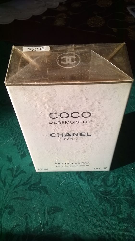  2 flacons eau de parfum  coco mademoiselle chanel 50euros
50 Autun (71)
