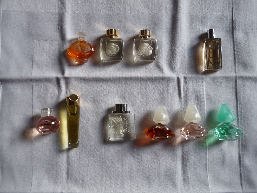 Flacons de parfums miniatures 70 Roppentzwiller (68)