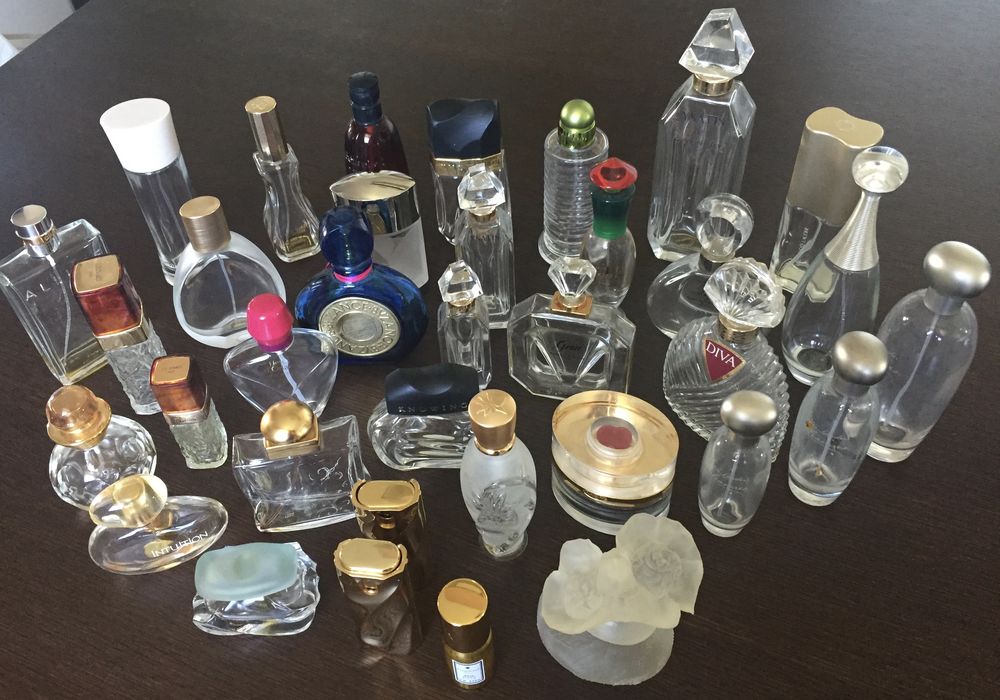35 Flacons de Parfums vides pour déco ou collection 0 Suresnes (92)
