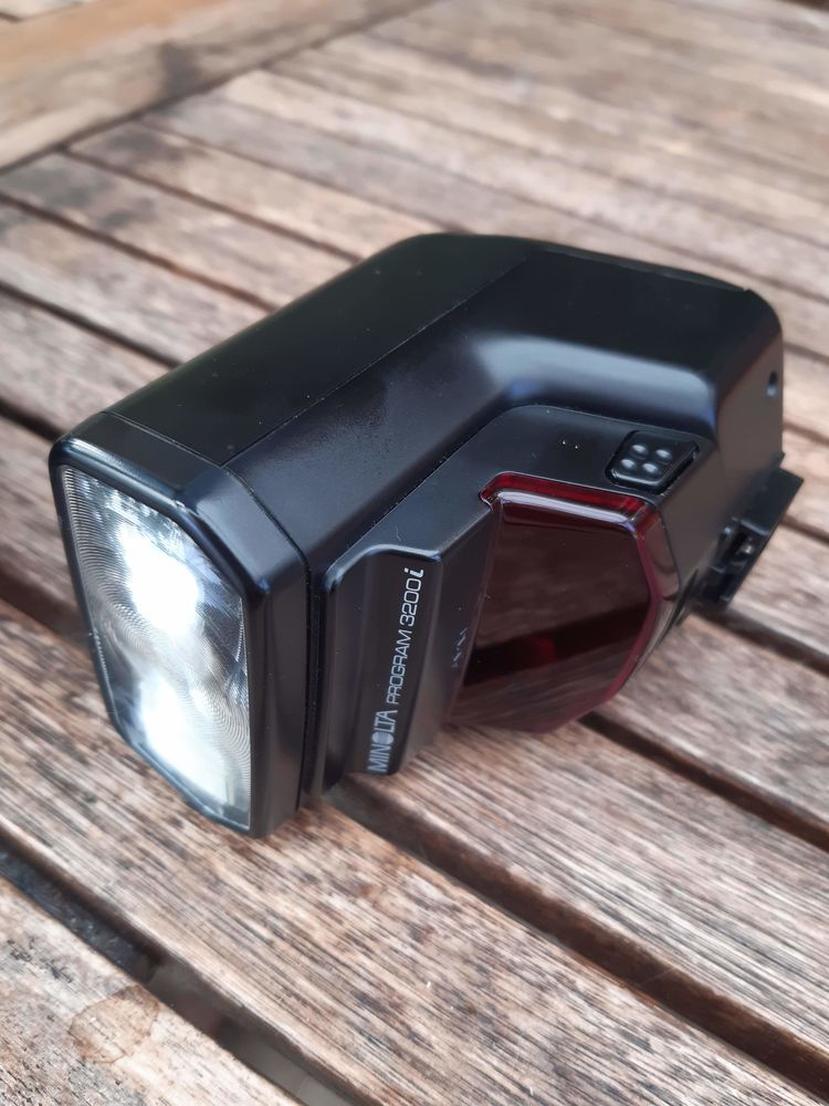 Flash Minolta 3200i 30 Nieuil-l'Espoir (86)