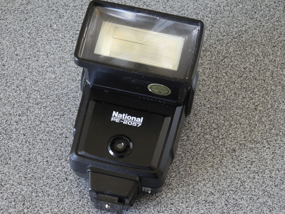 Flash NATIONAL PE - 2057 10 �pinay-sur-Seine (93)