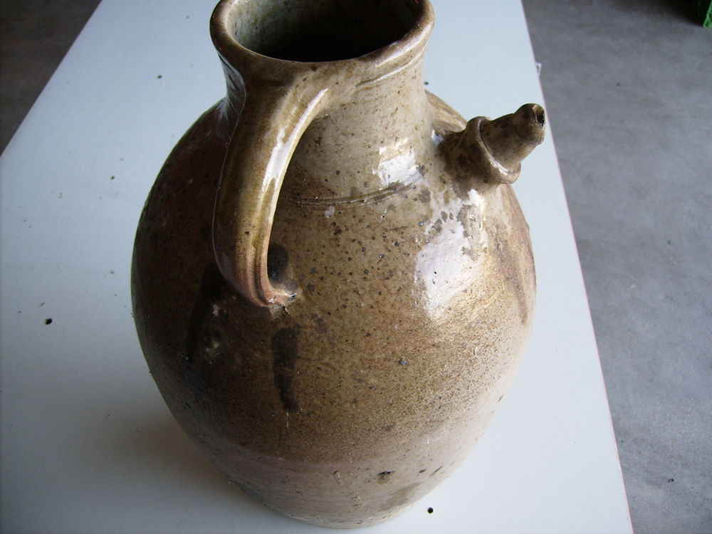 pot a fleur 8 Saint-Julien-de-Coppel (63)