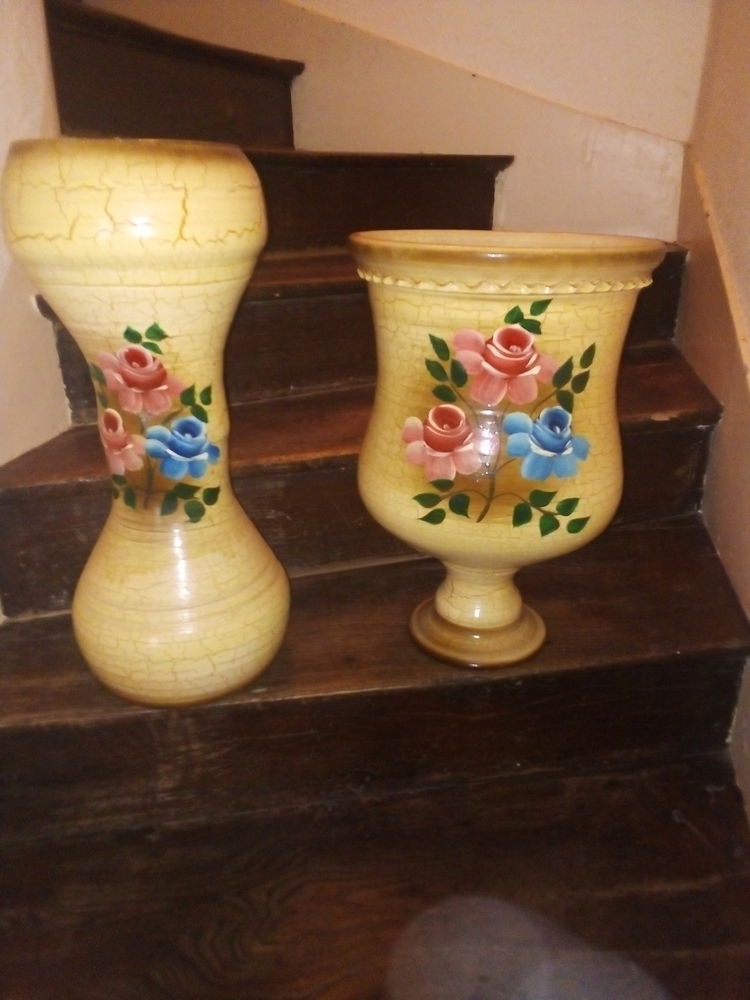 Pot de fleurs dt sa colonne en ceramique Jardin