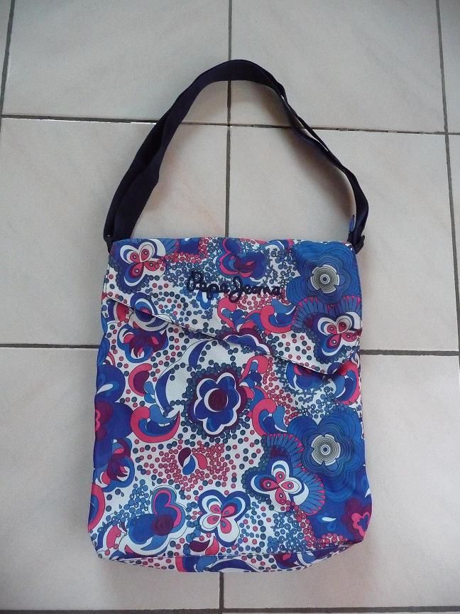 Sac fleurs roses & bleues PEPE JEANS - NEUF 20 Celles-sur-Belle (79)