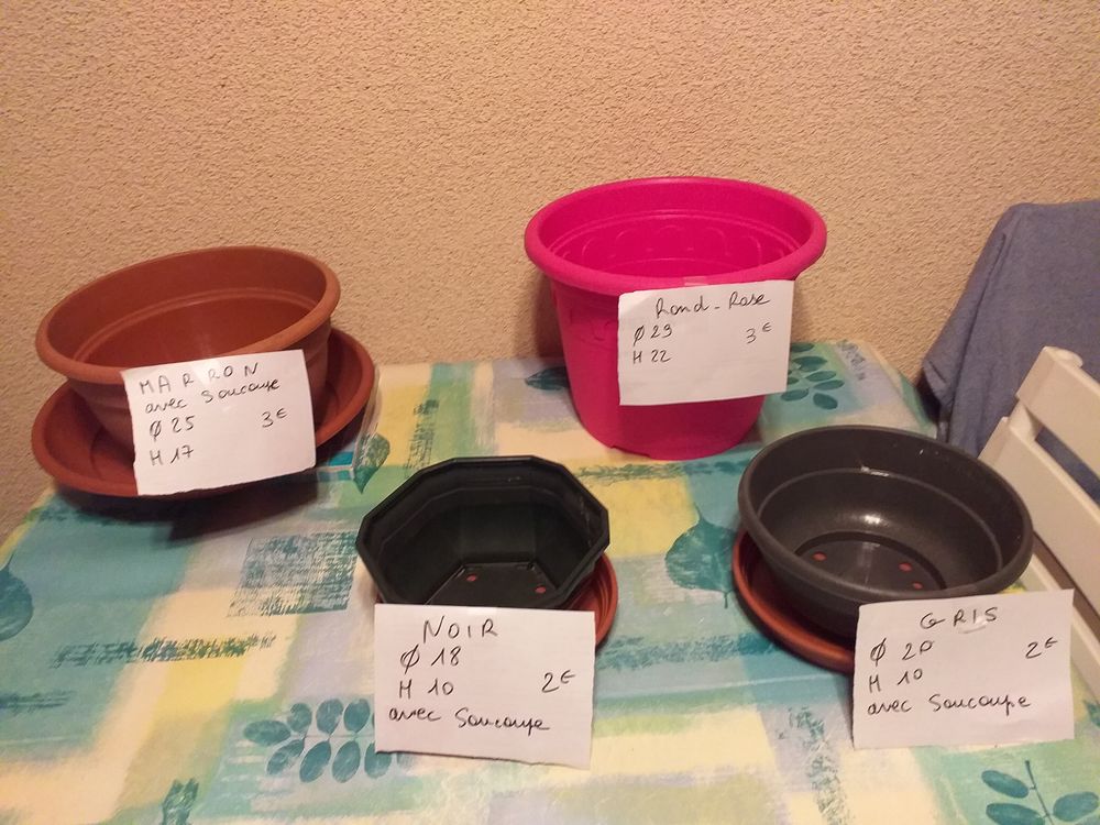 POT DE FLEURS 3 Trappes (78)