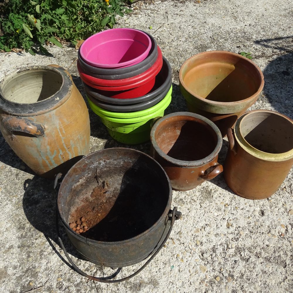 POT DE FLEURS 0 Esternay (51)