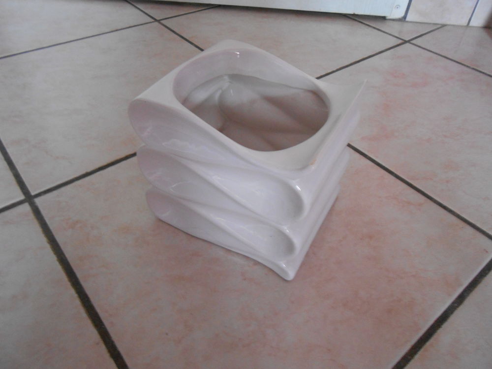 POT DE FLEURS 15 Chevigny-Saint-Sauveur (21)